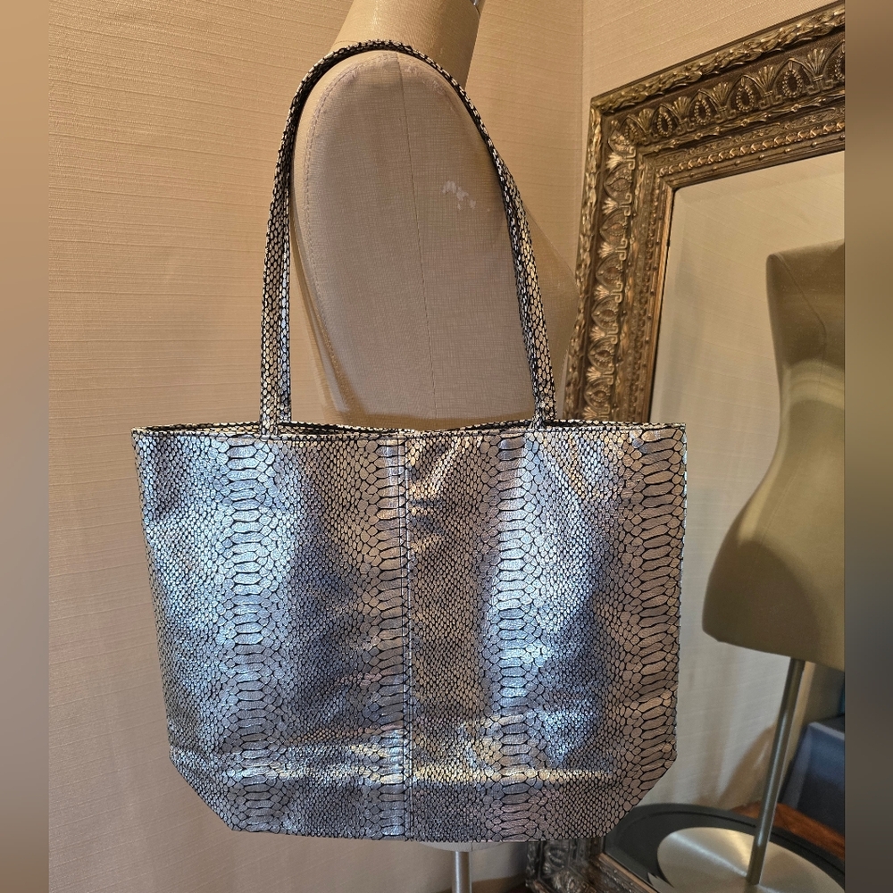 NWOT Silver & Black Tote Bag